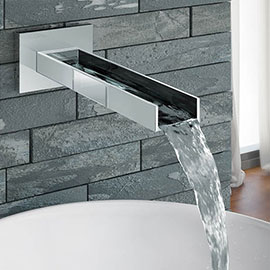 Bath and basin spouts