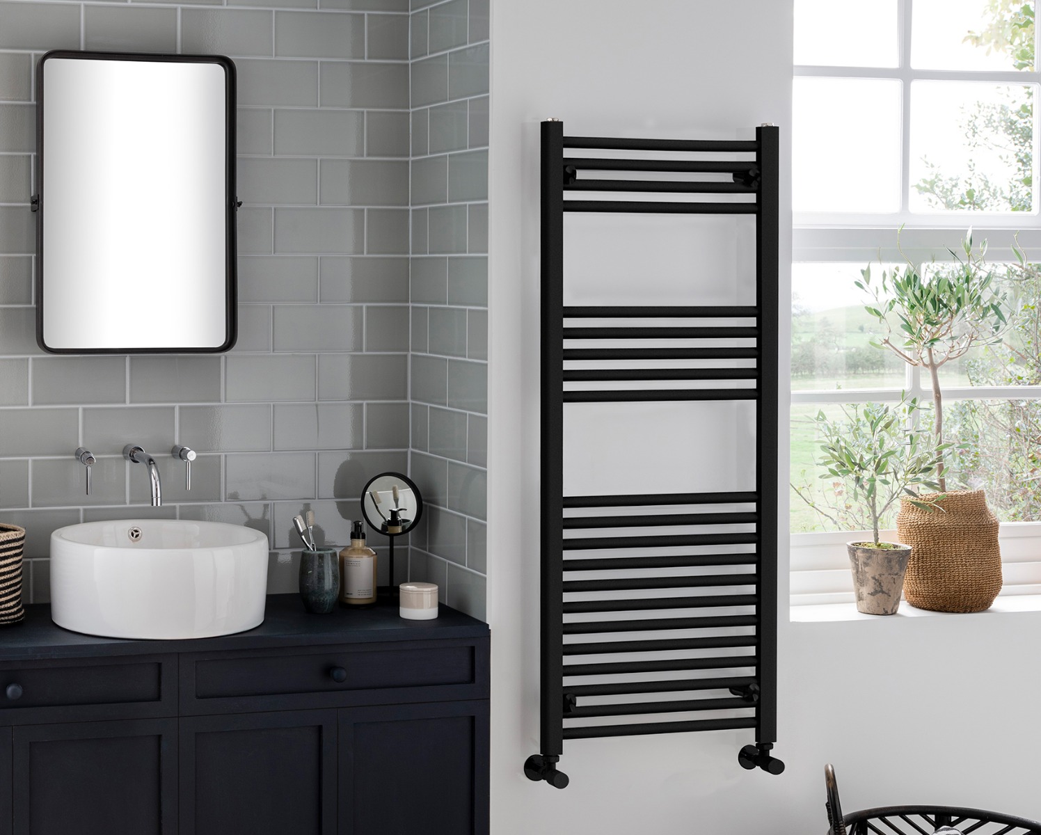 Ladder Rails Axis Colours Heating Only - Matt Black 1600x600