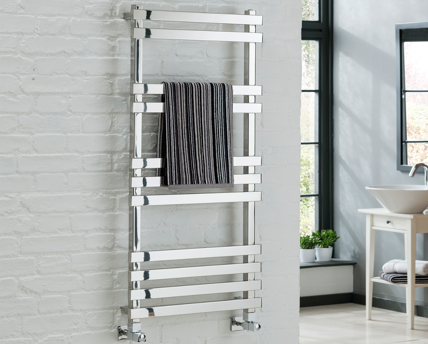 Contemporary Gallant Towel Rail Heating-Polished Stainless Steel 900x500