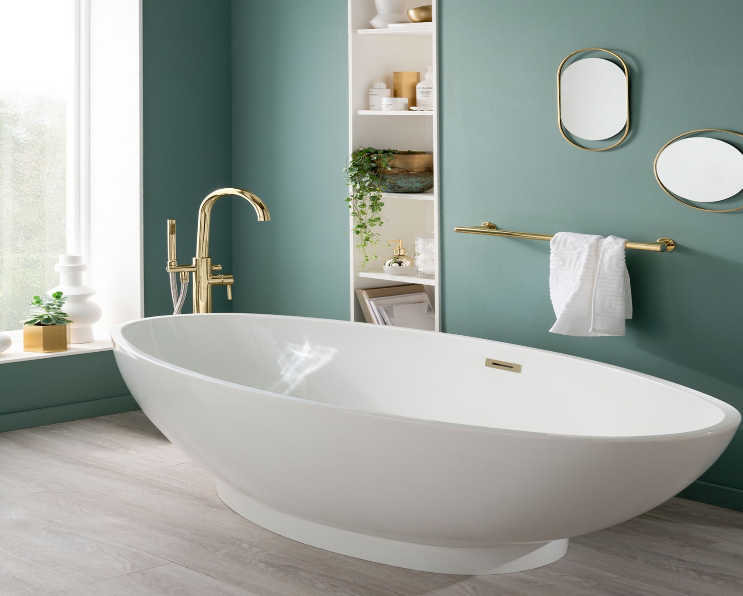 Contemporary Vivid Integral Valve Single Bar Towel Rail Heating-Chrome 50x400